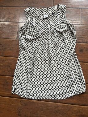 CAbi Cream and Navy Diamond-Print Sleeveless Top